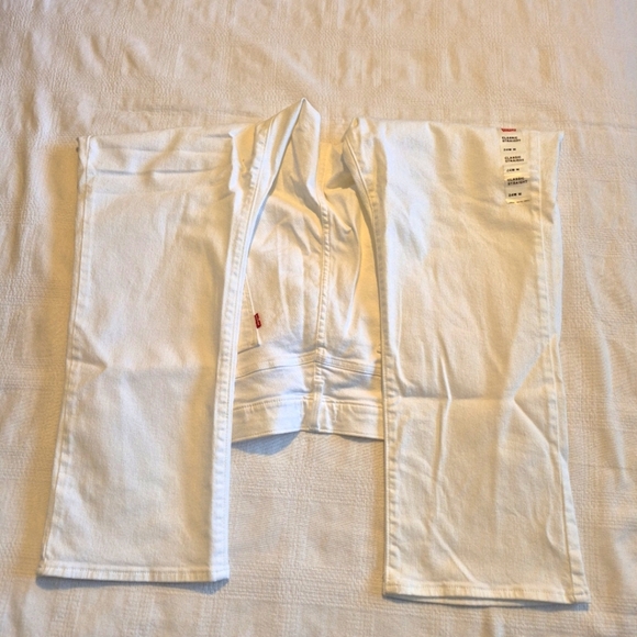 Levi's women's size 24W white classic straight mid rise white jeans, NWT - Picture 6 of 14